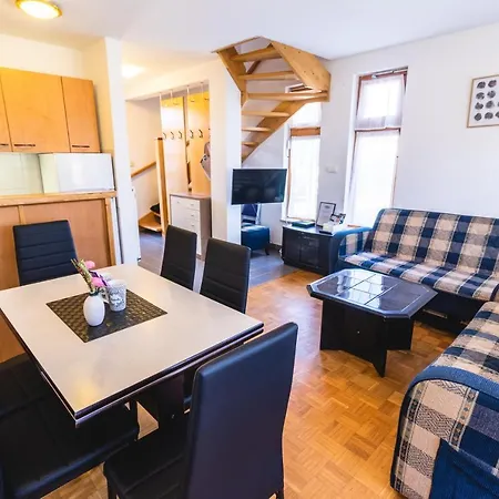 Extraordinary Apartment In Banovci Verzej Exterior photo