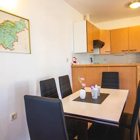 Extraordinary Apartment In Banovci Verzej Exterior photo