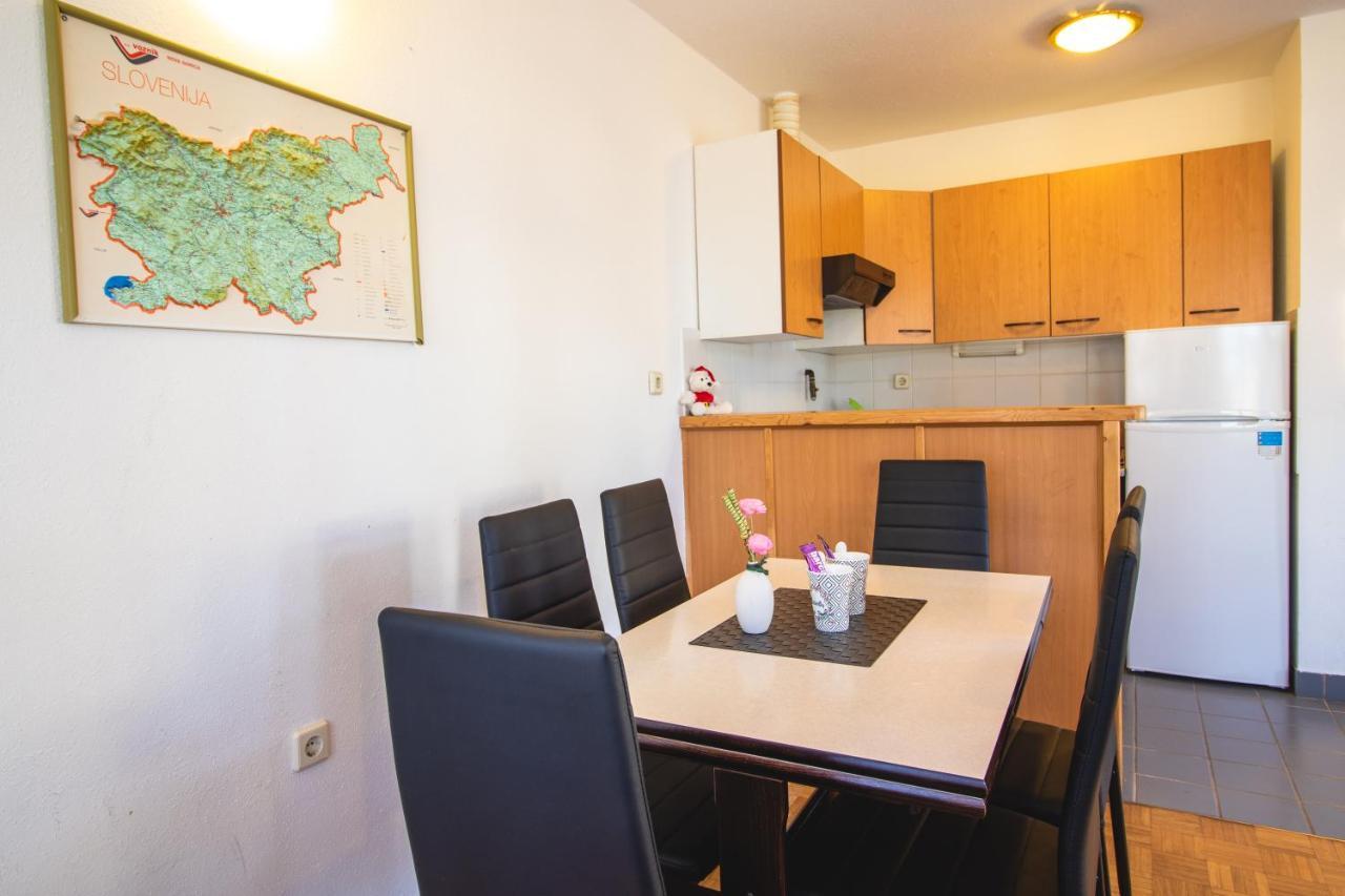 Apartment Extraordinary In Banovci *